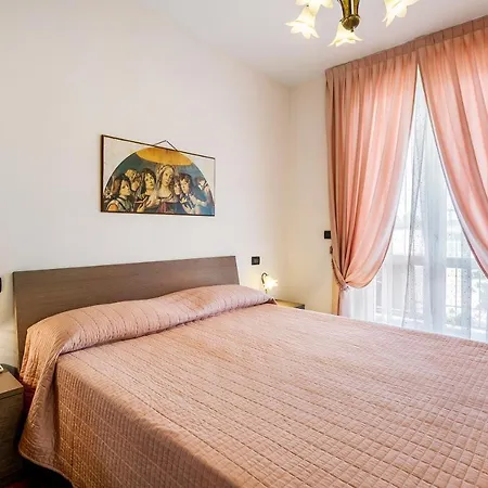 Elisabetta Apartment *